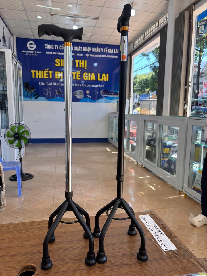 Gậy 4 chân hợp kim nhôm, chân đế đen (loại thấp / loại cao)