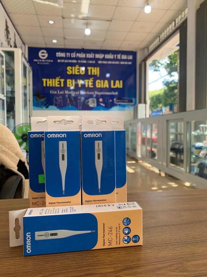 Nhiệt kế điện tử Omron MC-246