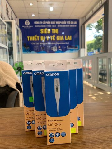 Nhiệt kế điện tử Omron MC-246